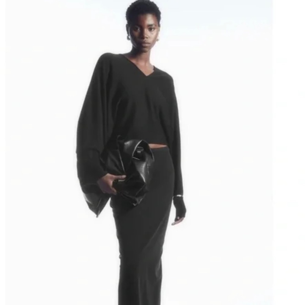 COS Wool V-Neck Sweater NWT